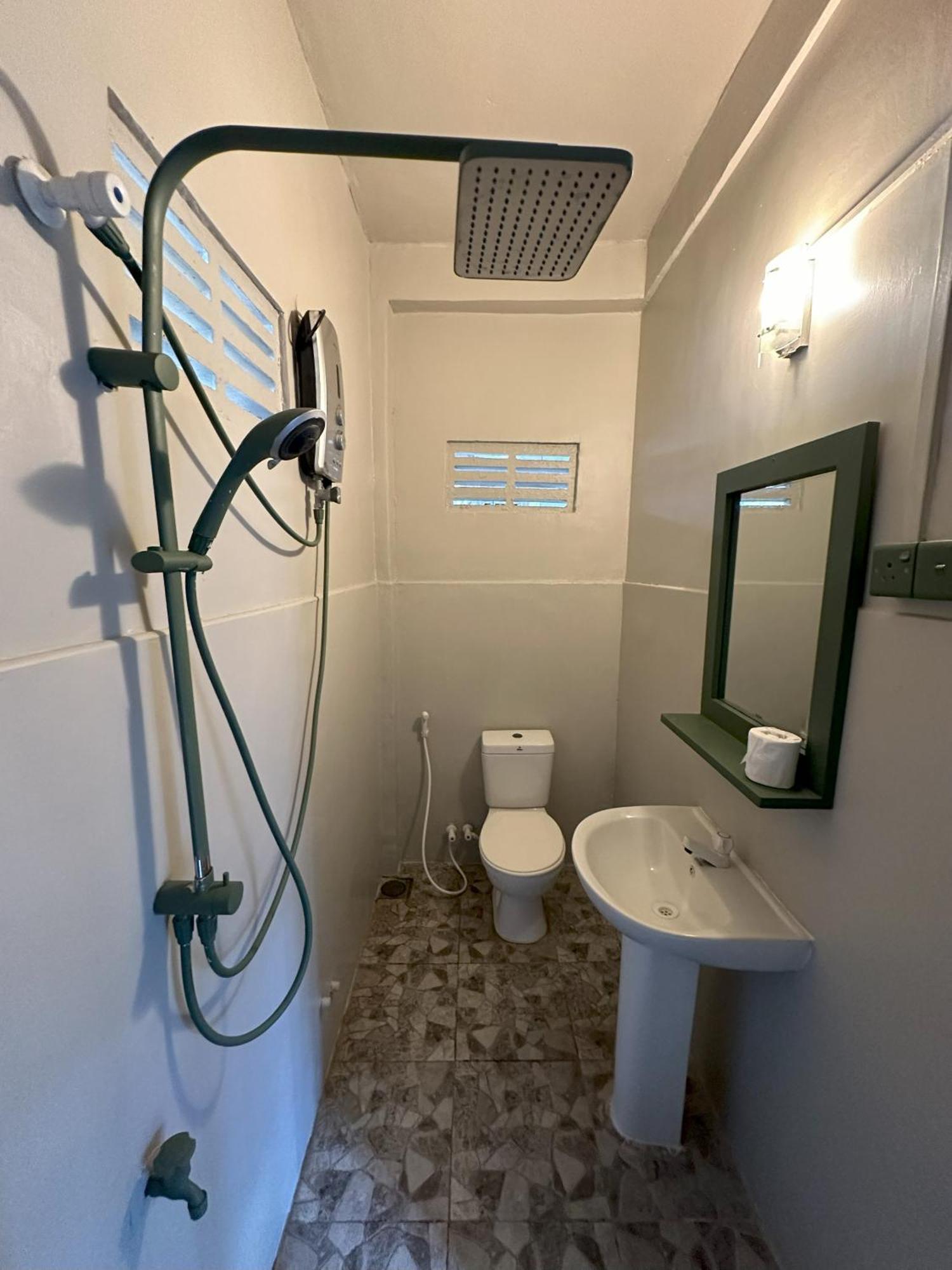 Hawara Coliving Midigama Hotel Екстериор снимка