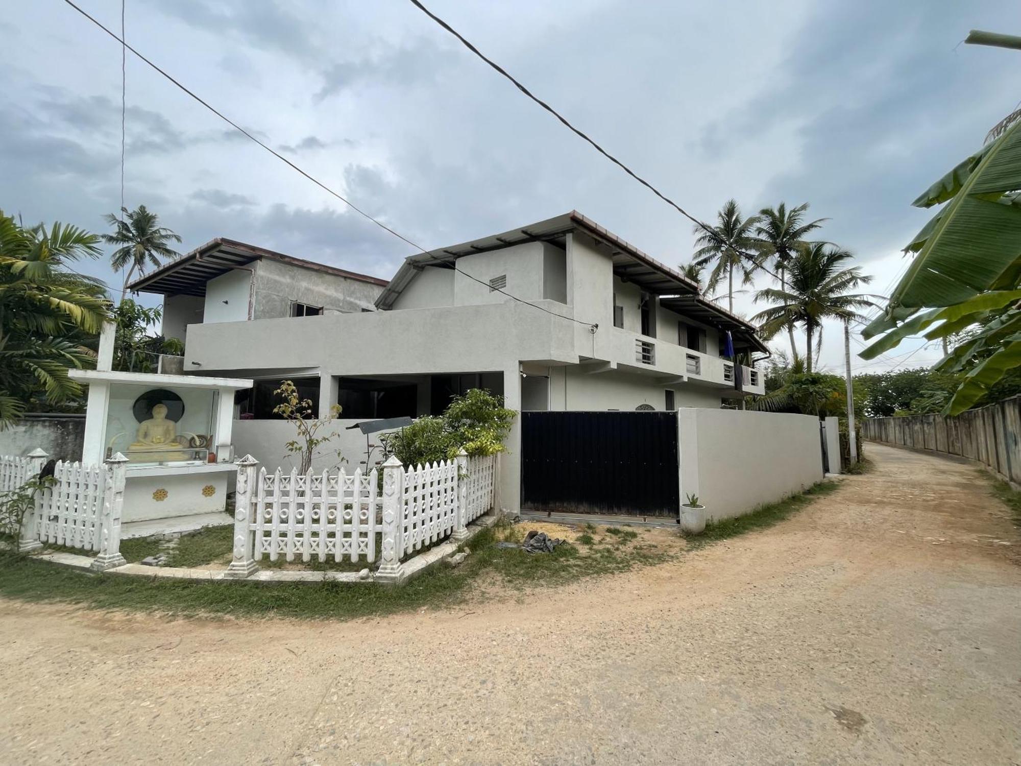 Hawara Coliving Midigama Hotel Екстериор снимка